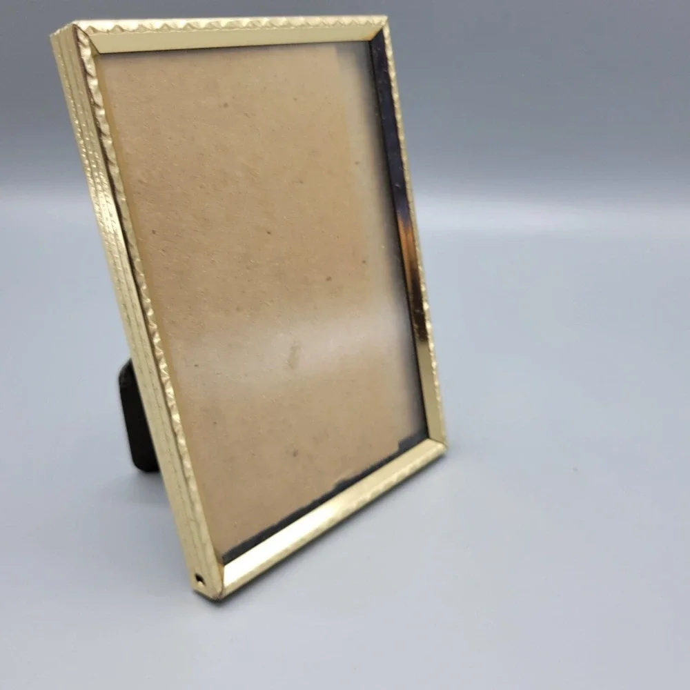 Vtg Gold Tone Metal Picture Frame With Textured Design & Easel Back 3.5